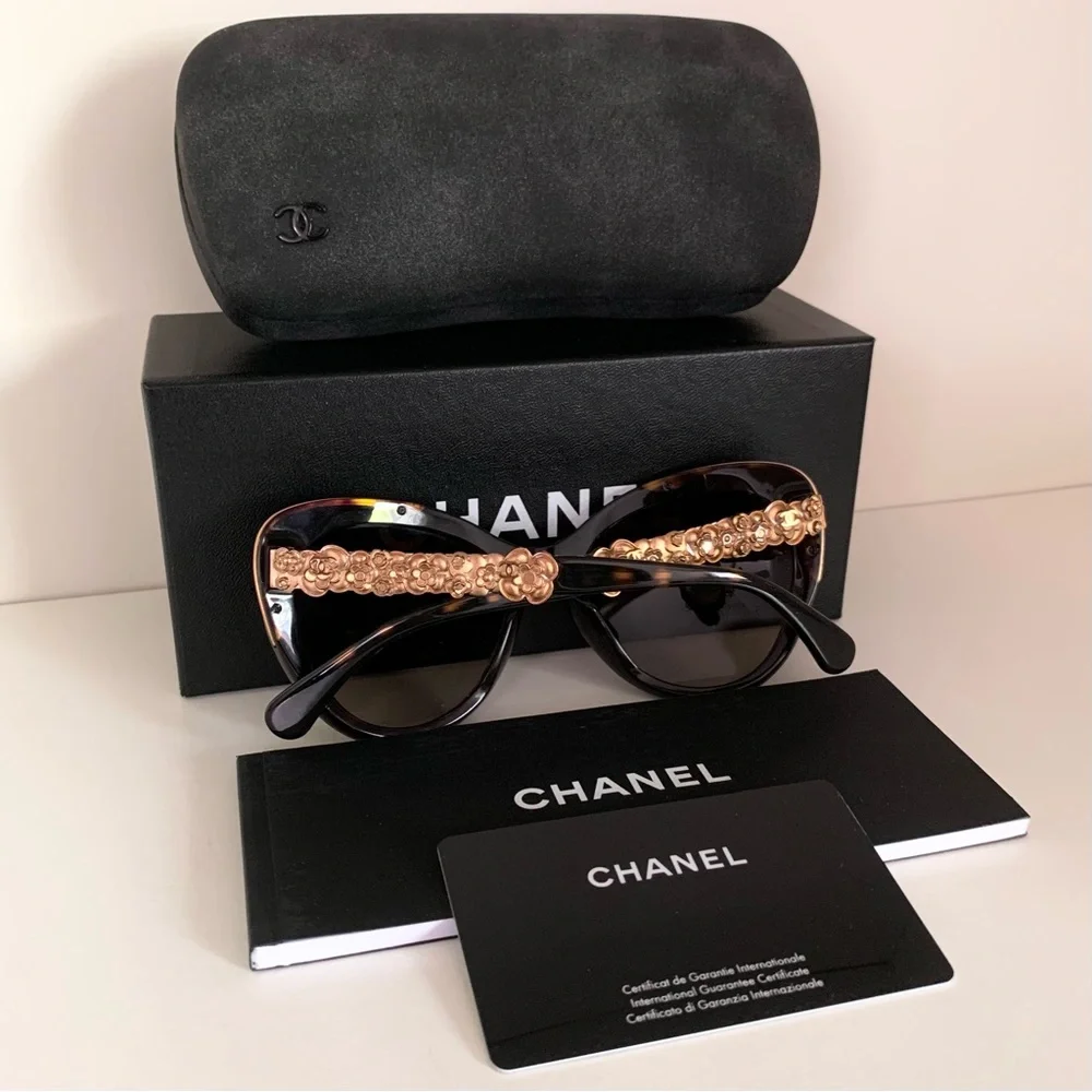 Chanel polarized special enameled gold floral sunglasses
